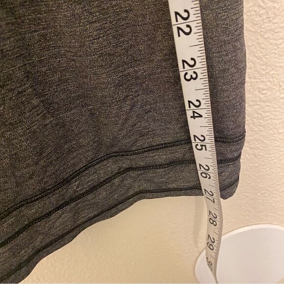 Lululemon run Tame Me Cinch Bungee Toggle Black Iris gray Tank Top size 8 - Picture 9 of 10